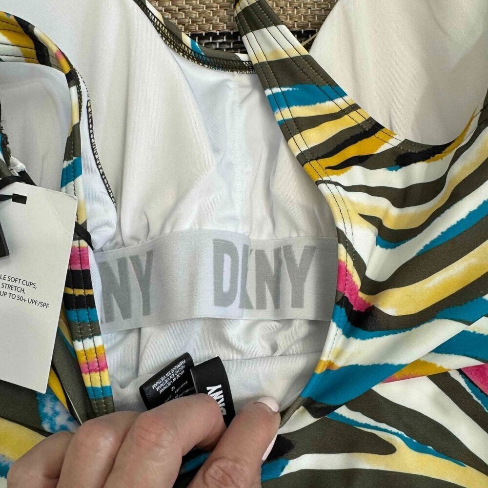 DKNY One Piece Swimsuit Removable Soft Cups 4-Way Stretch 50+UPF/SPF Multi Sz 12 - Picture 7 of 13